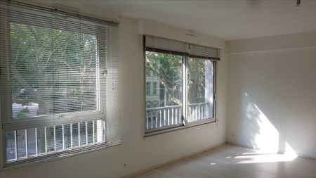 Location Appartement 2 pièces 55m² - Photo 2