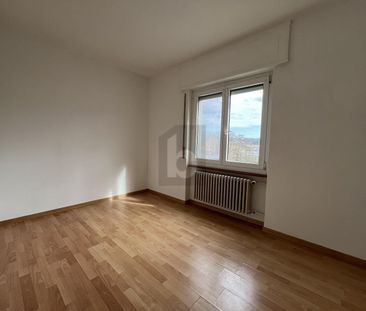 SPACIEUX ET LUMINEUX AVEC VUE ! - Foto 6