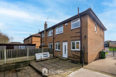 3 bed semi-detached house to rent in Meadow Croft, Pontefract, WF9 - Photo 3