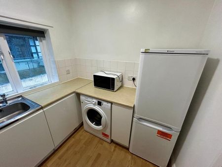 2 bedroom apartment to rent - Photo 2