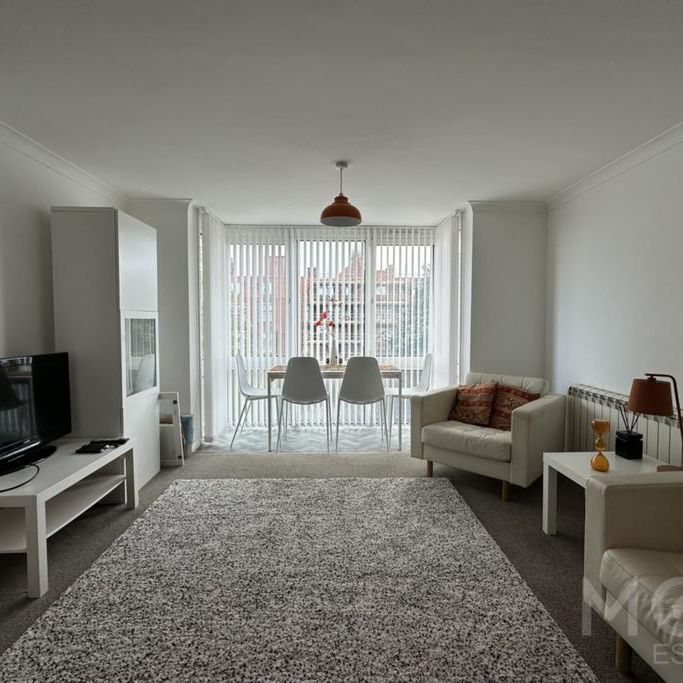 2 bedroom flat to rent - Photo 1