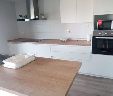 4 room luxury Flat for rent in Almería, Spain - Photo 6