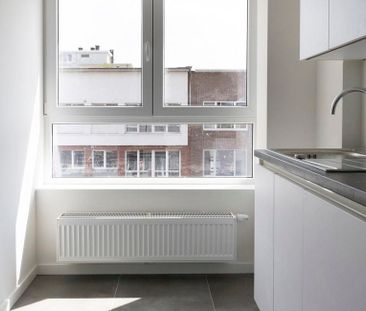 Appartement te huur in Berchem voor € 825 met 2 slaapkamers - Foto 2