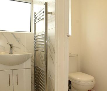 2 bedroom maisonette to rent - Photo 5