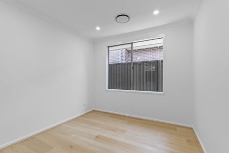 Modern family living in a premium leppington location! - Photo 2