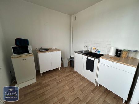 Location Appartement 1 pièce 28m² LAVAL 53000 - Photo 4