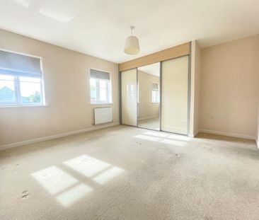 4 bedroom terraced house to rent - Photo 4