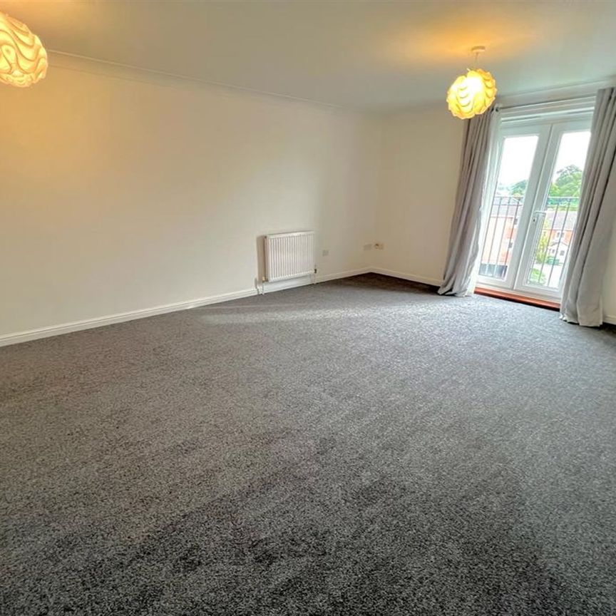 Midanbury Court, SO18 - Photo 1