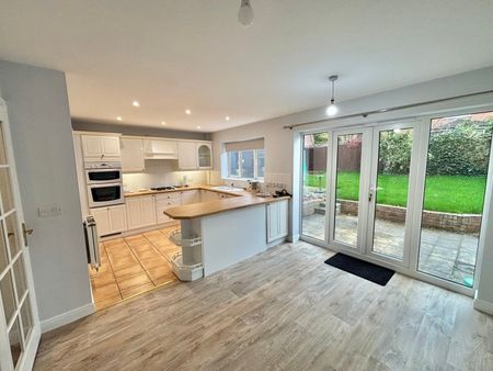 Cotford St Luke, Taunton, Somerset - Photo 4