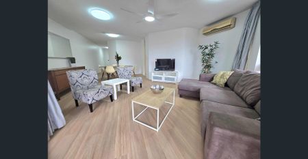 FURNISHED, RIVERSIDE AND 250M TO UQ - Photo 2