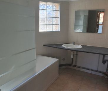 Location Appartement 2 pièces 58m² AULNOYE AYMERIES 59620 - Photo 6