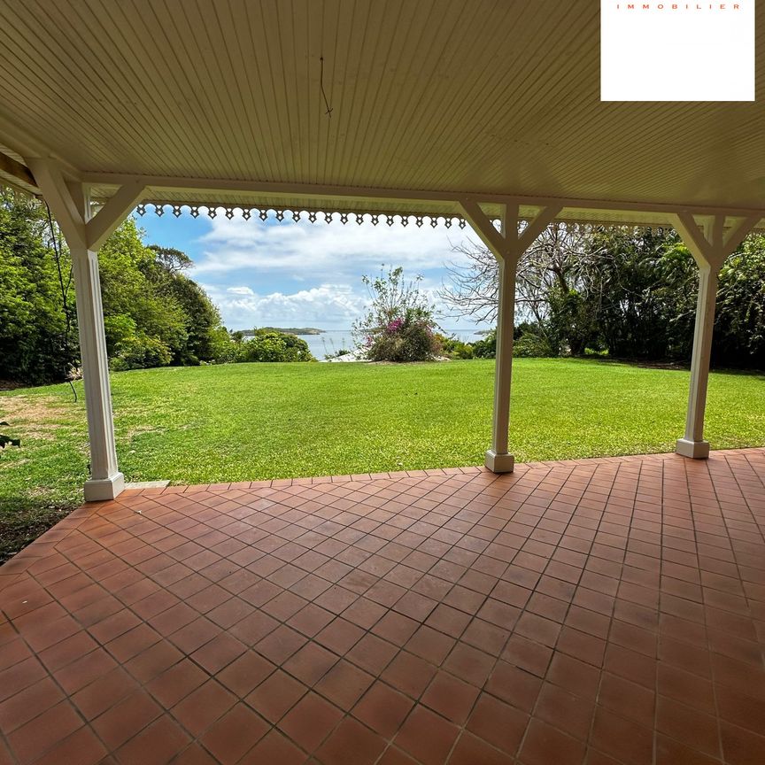 Location Maison 4 pièces 105m² LE FRANCOIS 97240 - Photo 2