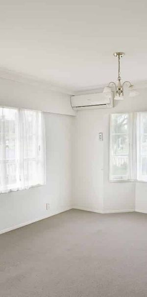 Fresh, Bright & Perfectly Located - Photo 1