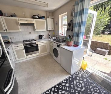 2 bedroom terraced house to rent - Photo 5