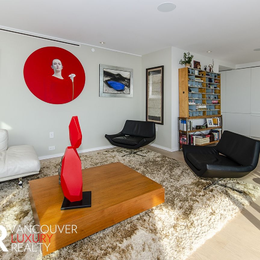 Condo in Downtown Vancouver, BC - Photo 1