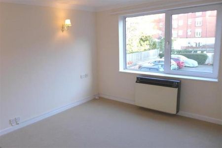 1 bedroom retirement property to rent - Photo 2