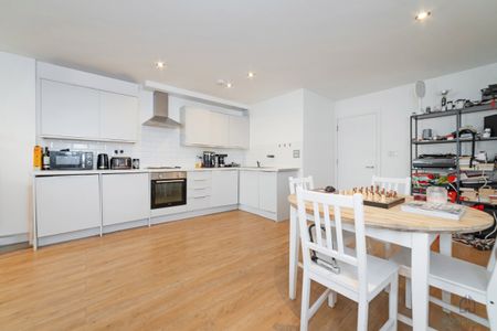 Roman Road, London, E2 - Two Bedroom Flat To Rent - £612pw / £2,650pcm - Photo 3