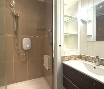 1 bedroom retirement property to rent - Photo 4