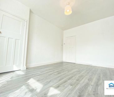 2 bedroom end of terrace house to rent - Photo 3