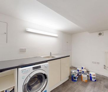 4 bedroom terraced house to rent - Photo 4