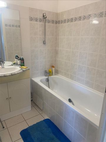 3 pièces - 65,04 m² - 2ème étage - Colocation non autorisée - Photo 3