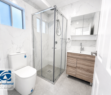 Brand New Luxury 2 Bedroom Flat - Photo 6