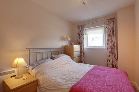 2 bed Apartment for Rent - Photo 4
