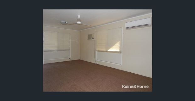 Three Bedroom with Air Conditioning Throughout - Photo 1