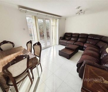 1 bedroom in a house share to rent - Photo 5