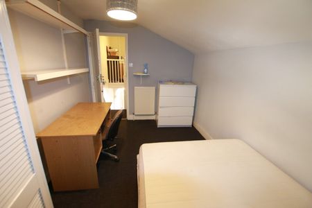 Room in a Shared House, Blenheim Road, RG1 - Photo 4