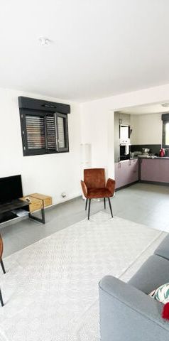 T2 DUPLEX RECENT - DERNIER ETAGE - MEUBLE - Photo 1
