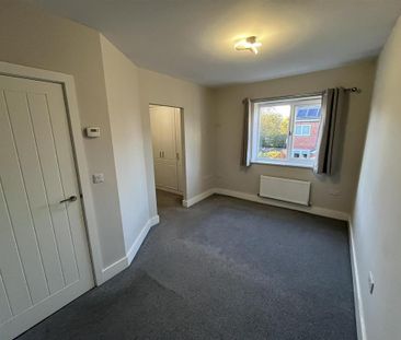 3 bedroom detached house to rent - Photo 3