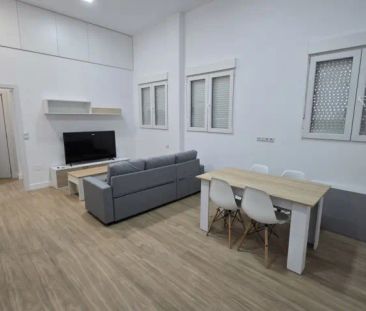 Piso en alquiler en Calle Alozaina, 4 - Photo 2