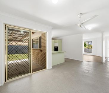12 Gaynor Court, Boronia Heights QLD 4124 - House For Rent | Domain - Photo 3