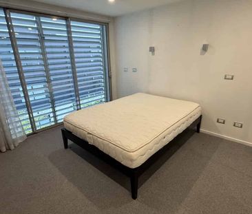 Live Where Lifestyle Meets Location - Partly Furnished - Photo 2