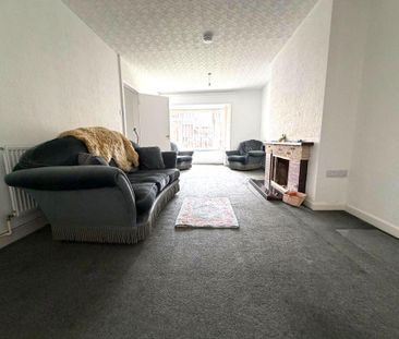 3 bedroom detached house to rent - Photo 5