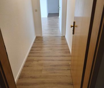 Erstbezug nach Renovierung - große 3 Raum Wohnung - Photo 4