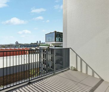 20 O'Dea Avenue, Waterloo NSW 2017 - Photo 2