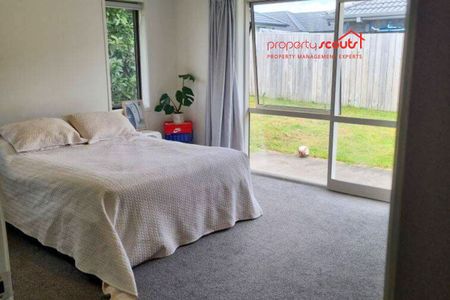 Spacious Family Home in Prime Whangārei Location! - Photo 2