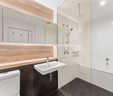 Penthouse Style Living At Its Finest - Photo 6