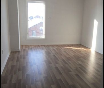 For Lease - 720 Yonge Street Unit# 406, Barrie, Ontario - Photo 4