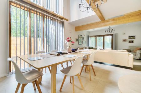 4 bedroom detached house to rent - Photo 5