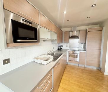 2 bedroom apartment to rent - Photo 6