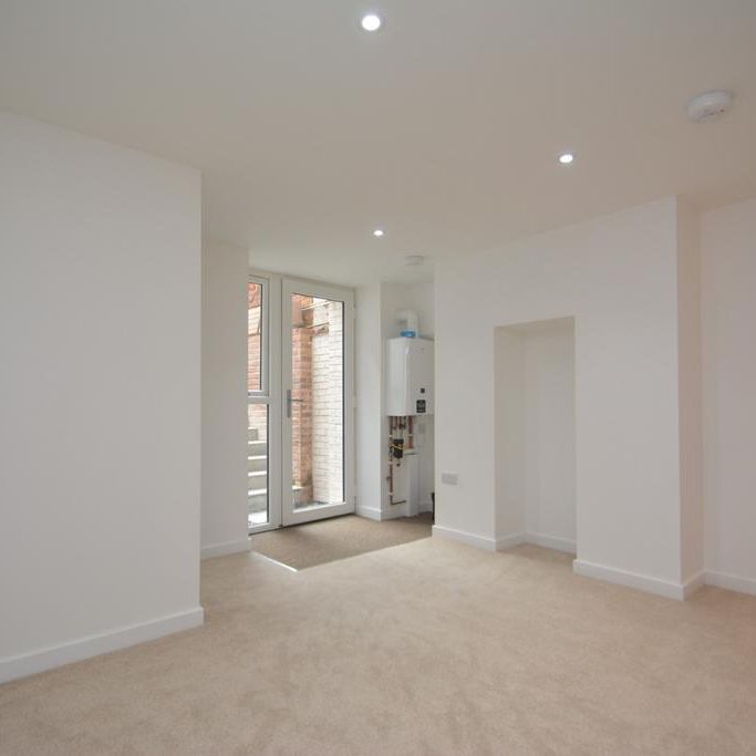 1 bedroom flat to rent - Photo 1