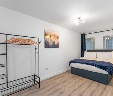 1 East Village Apartments, 209 Templemore Avenue, Belfast, BT5 4AZ - Photo 4