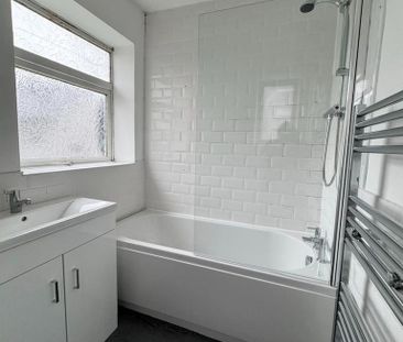 2 bedroom end of terrace house to rent - Photo 6