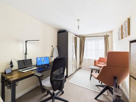 2 bedroom apartment to rent - Photo 5