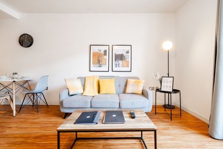 2 Bed Flat, Bromsgrove Street, B5 - Photo 4