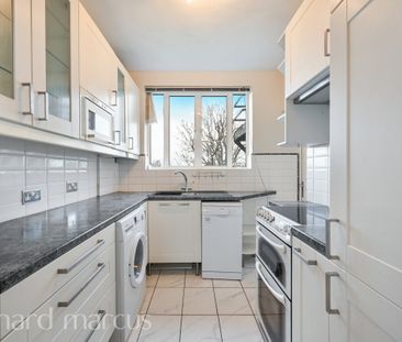 The Crescent - Photo 2