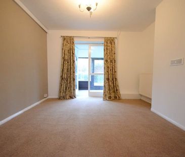 Priory Drive, Beech Hill, Reading, RG7 - Photo 3